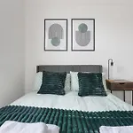 The Turnpike Residence - Free Parking