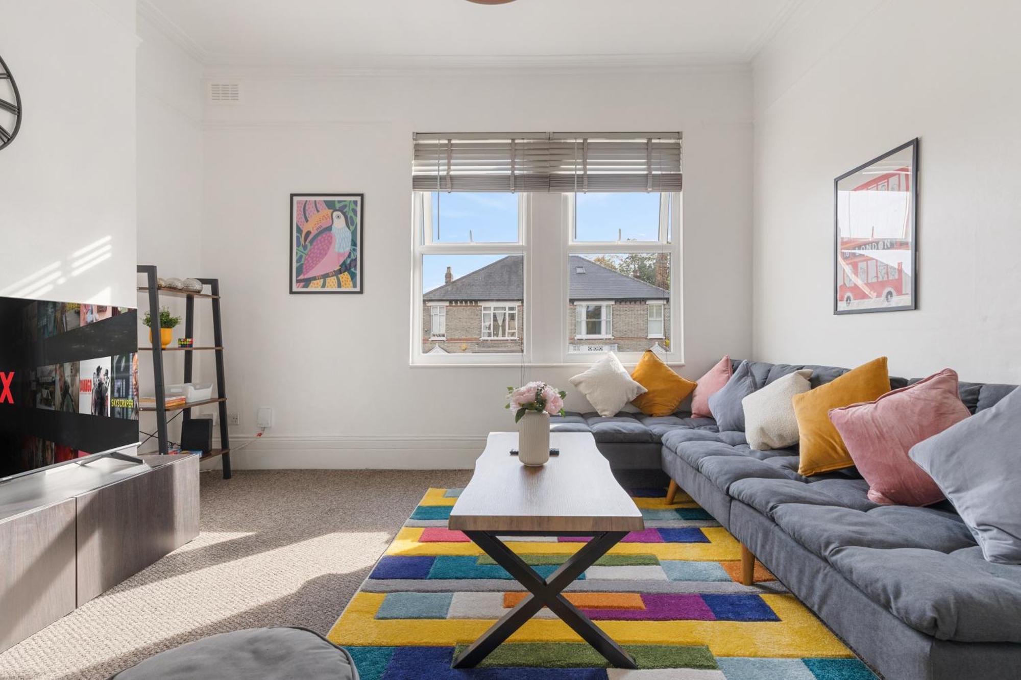 Apartment The Turnpike - Free Parking London