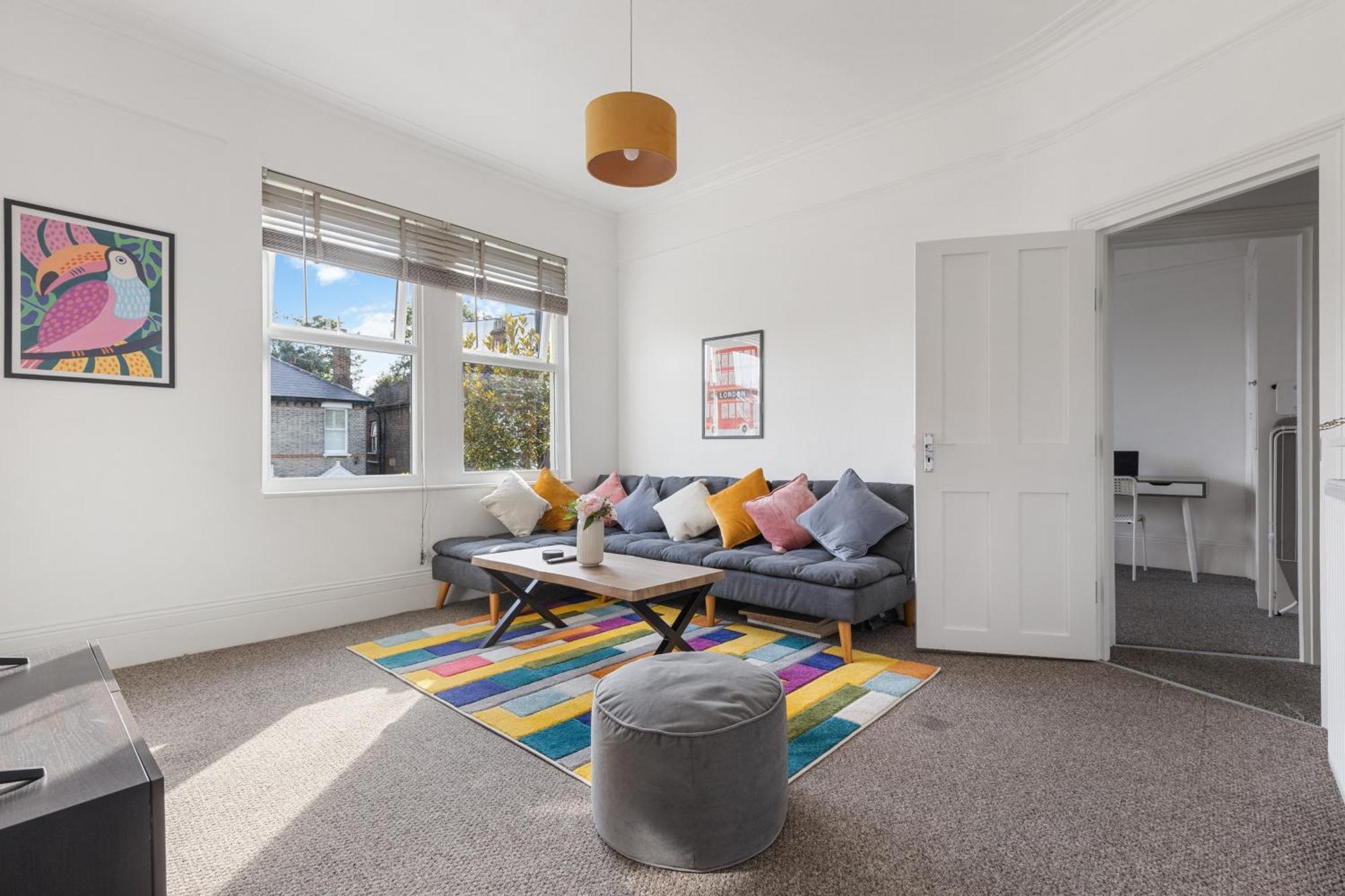 Apartment The Turnpike - Free Parking London
